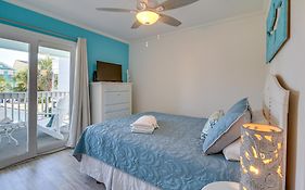 Surfside Beach Escape With Pool - Walk To Ocean!